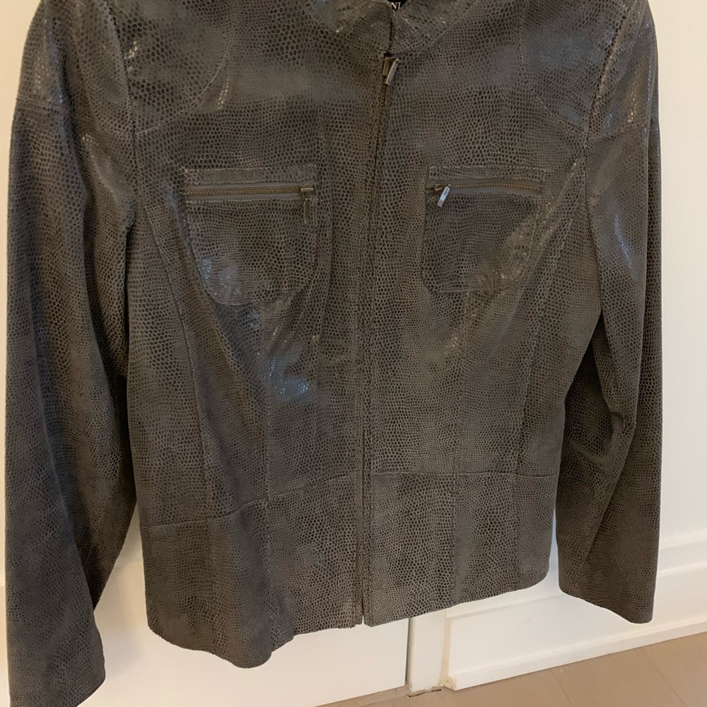 Jacket - Picture 3 of 5